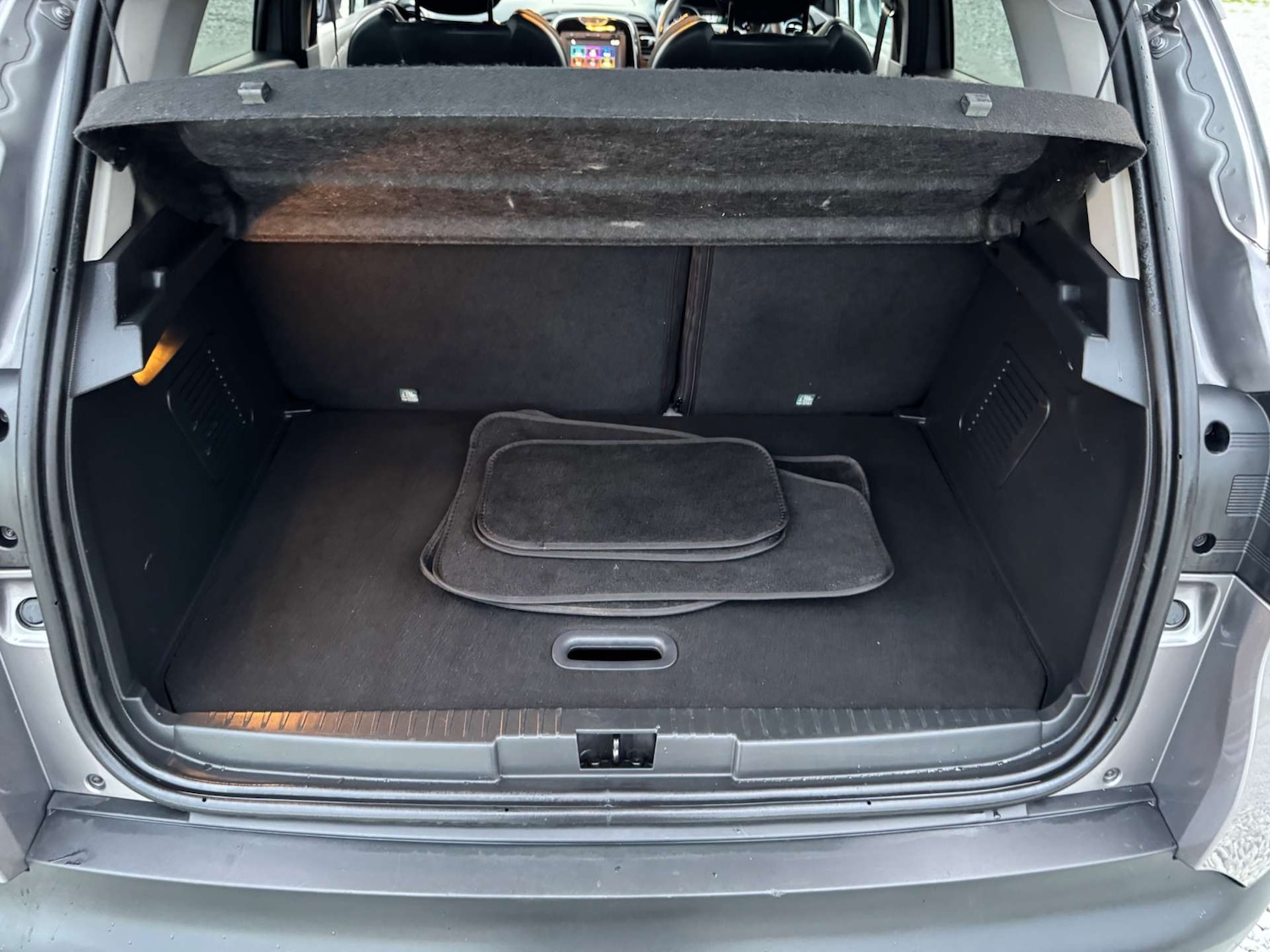 Used Renault Captur 2015 for sale - 76556050: Photo 24