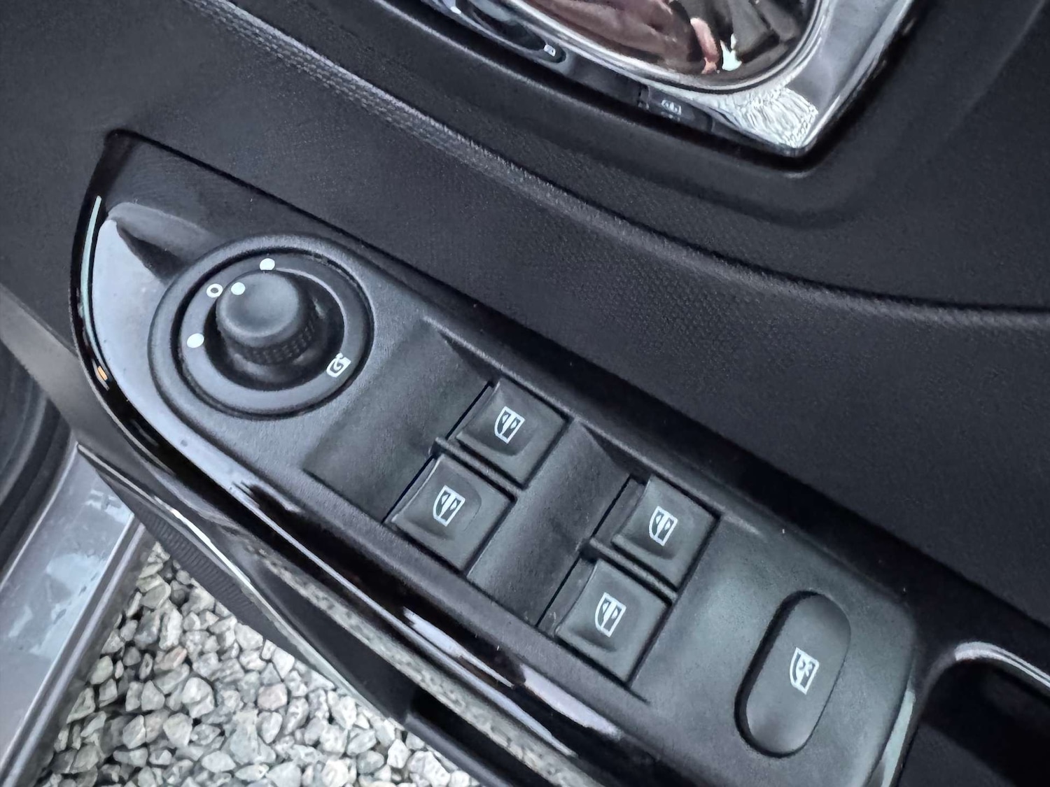 Used Renault Captur 2015 for sale - 76556050: Photo 28