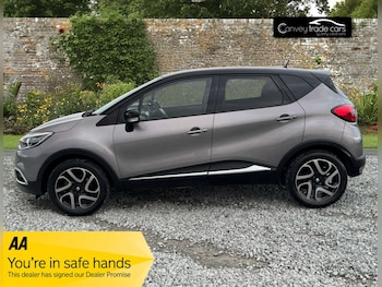 Used Renault Captur 2015 for sale - 76556050: Photo