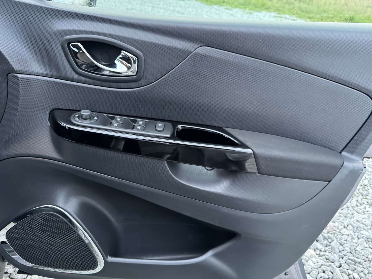 Used Renault Captur 2015 for sale - 76556050: Photo 49