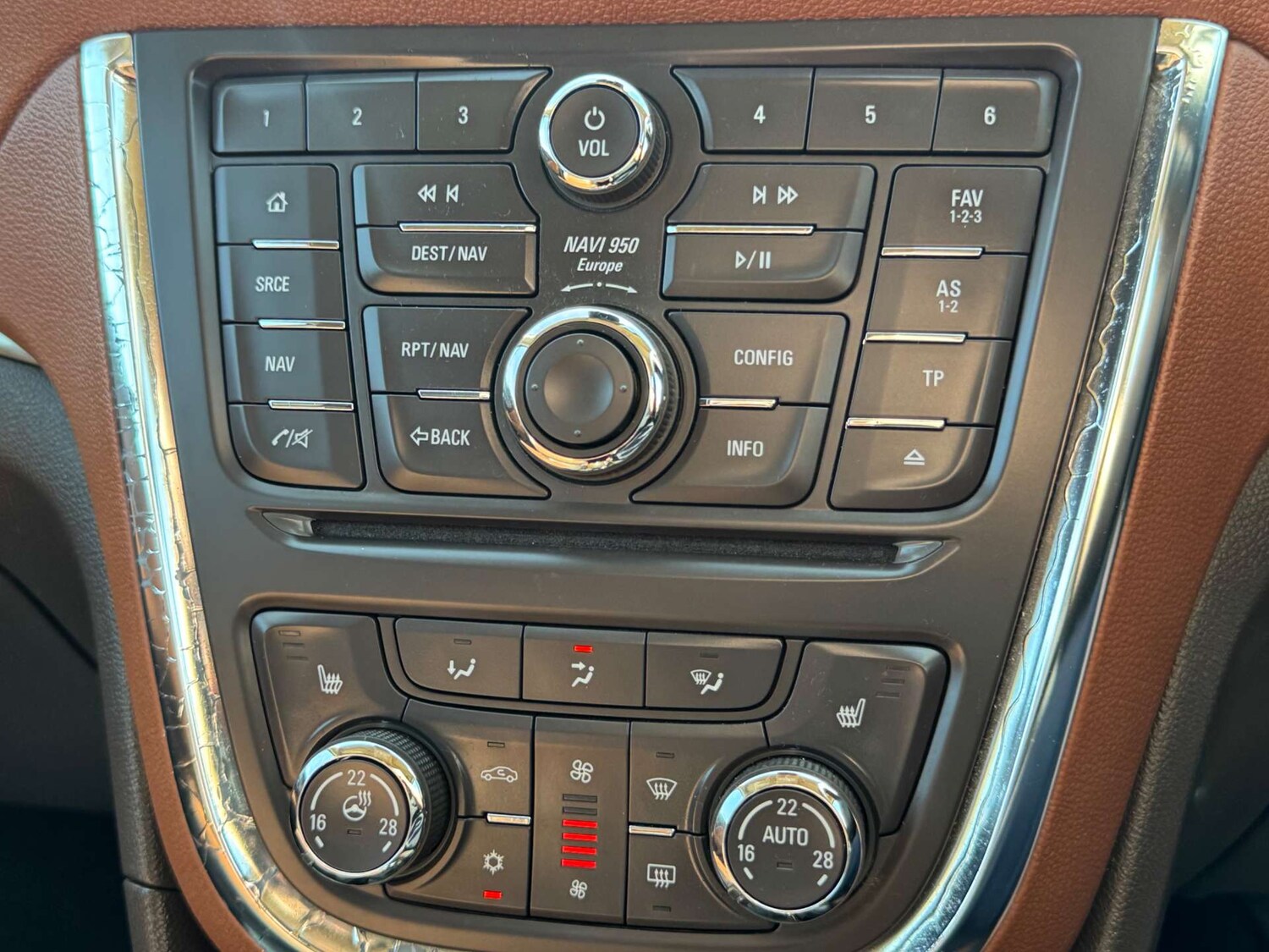 Used Vauxhall Mokka 2015 for sale - 76117742: Photo 42