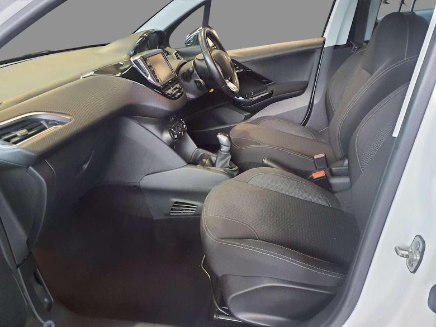 Used Peugeot 208 2017 for sale - 76628266: Photo 6