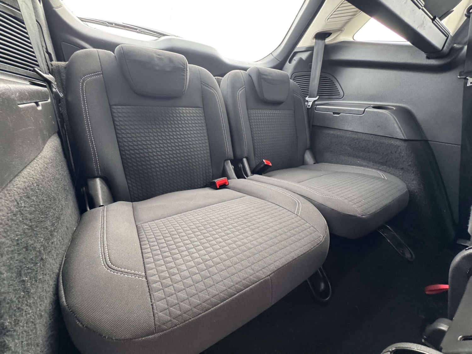 Used Ford C-Max 2017 for sale - 76117731: Photo 26