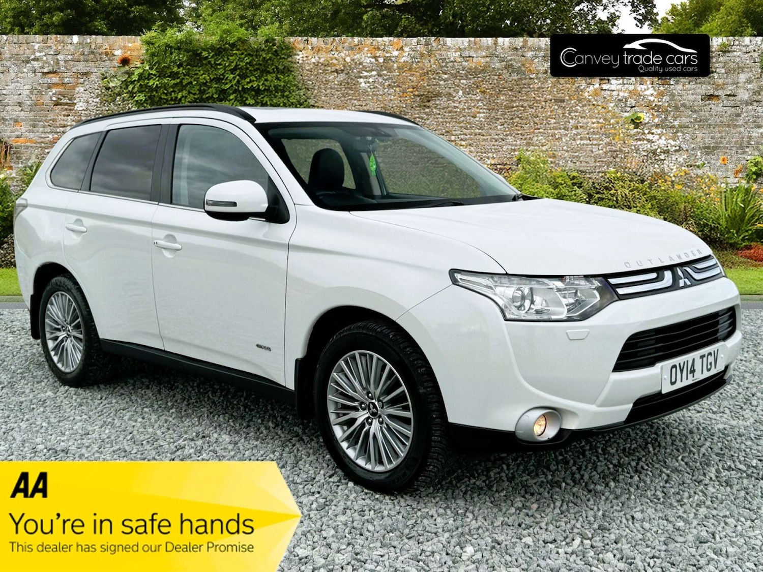 Used Mitsubishi Outlander 2014 for sale - 76600870: Photo 1
