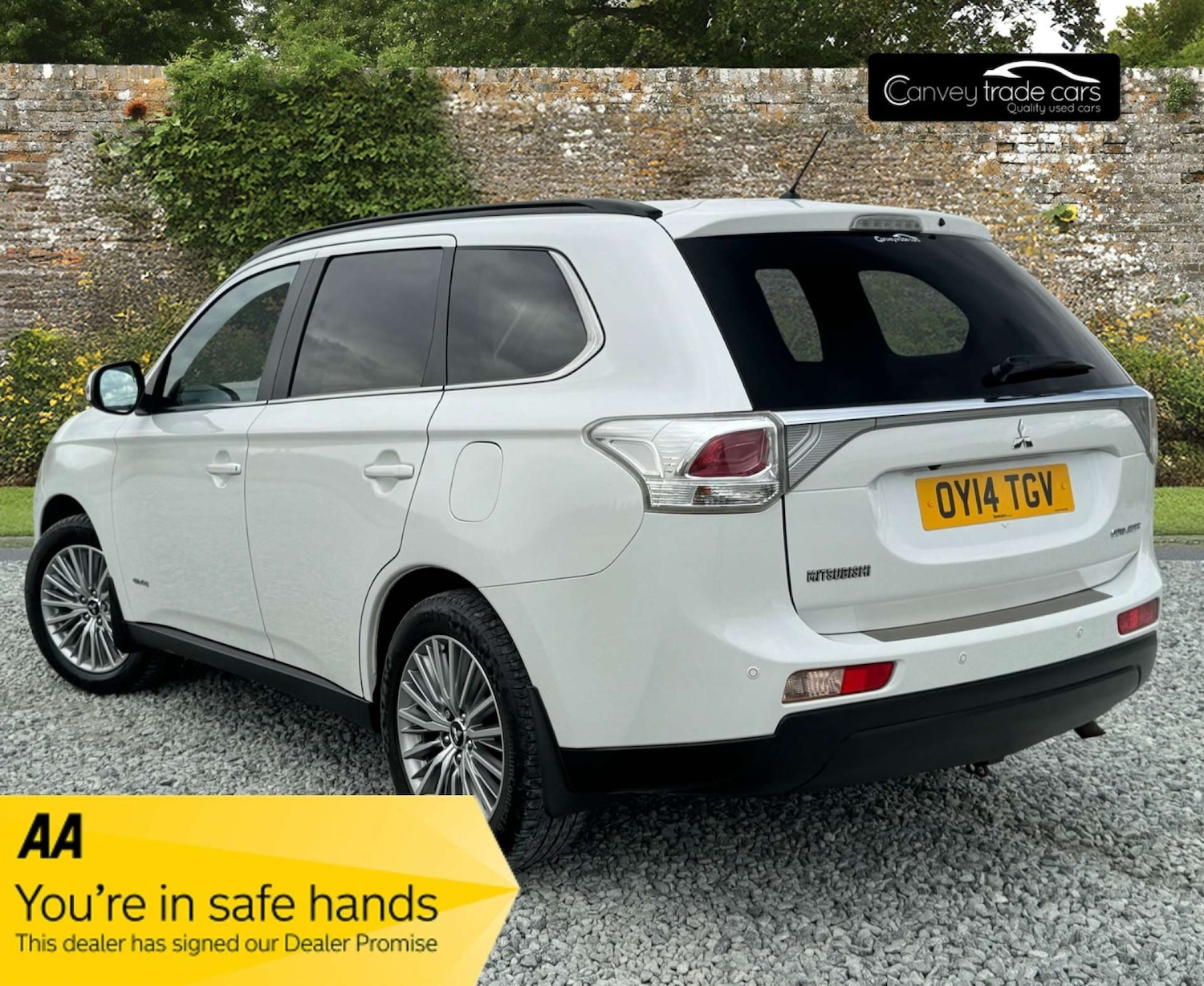 Used Mitsubishi Outlander 2014 for sale - 76600870: Photo 2