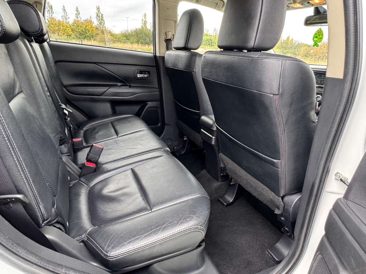 Used Mitsubishi Outlander 2014 for sale - 76600870: Photo 26