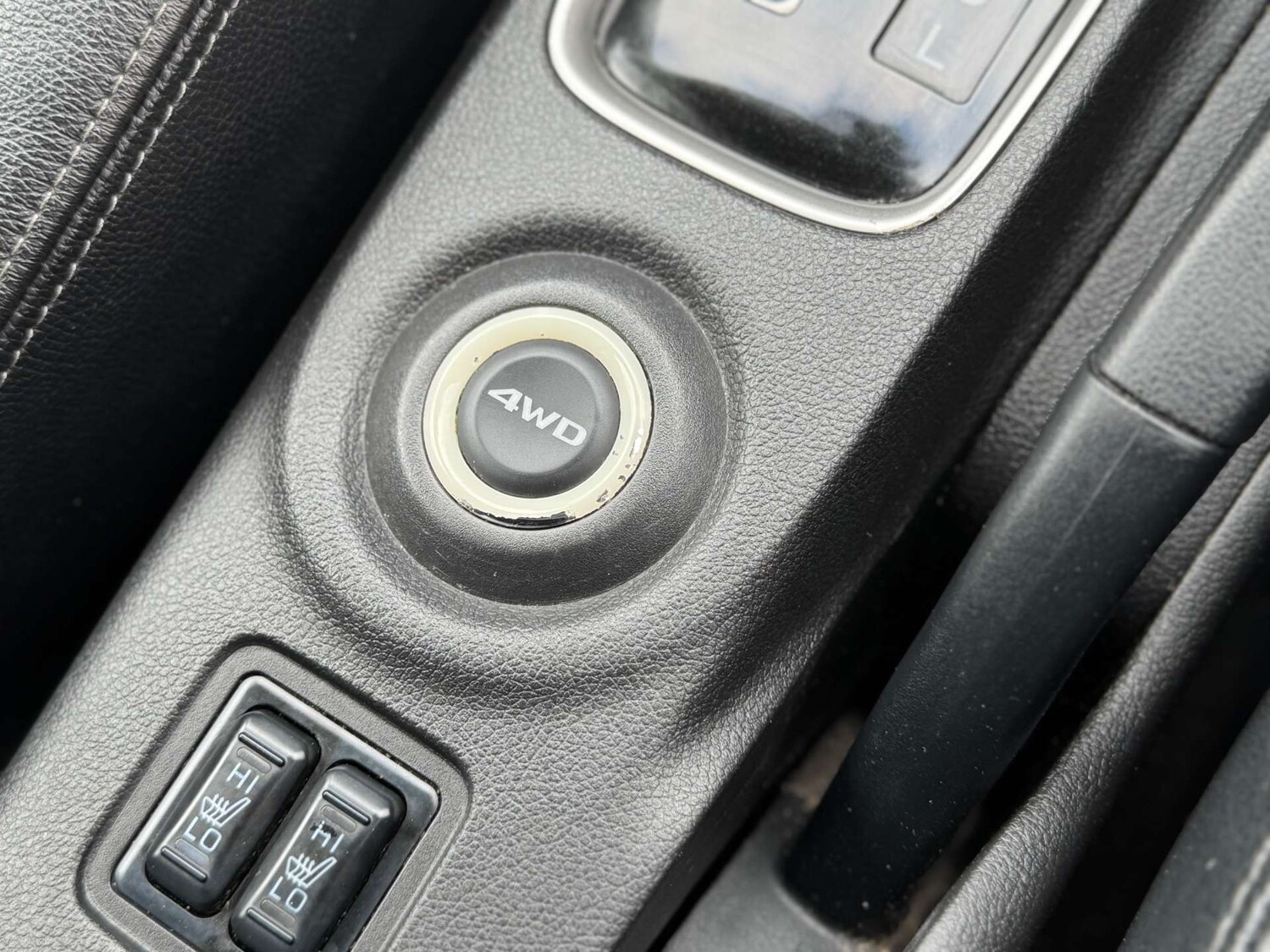 Used Mitsubishi Outlander 2014 for sale - 76600870: Photo 39