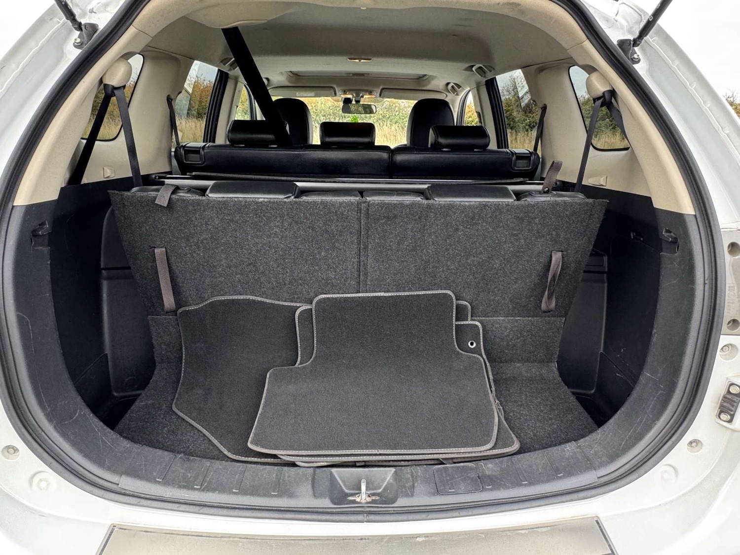 Used Mitsubishi Outlander 2014 for sale - 76600870: Photo 62