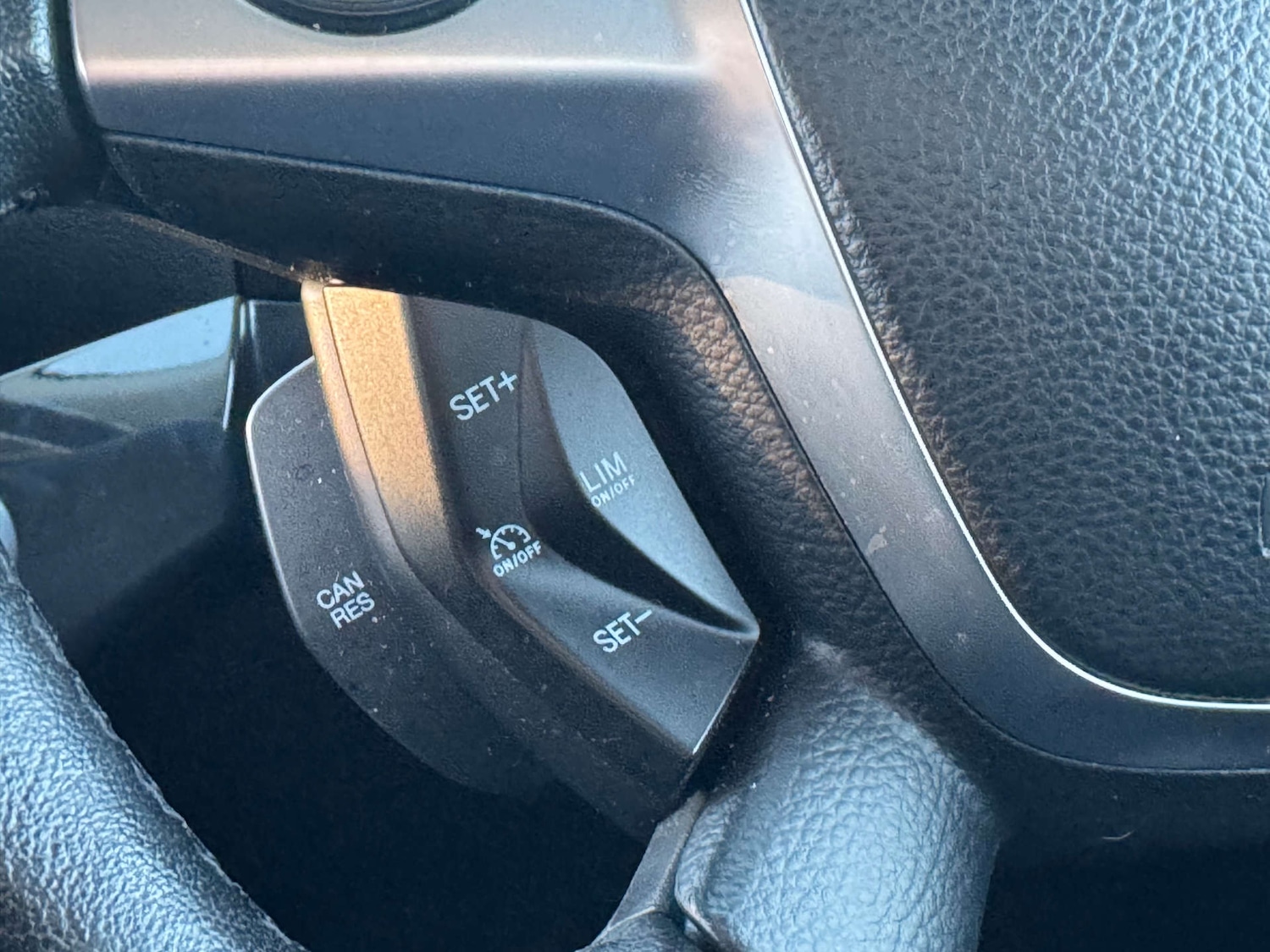 Used Ford Kuga 2016 for sale - 77641699: Photo 36