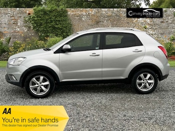 Used Ssangyong Korando 2013 for sale - 77693793: Photo