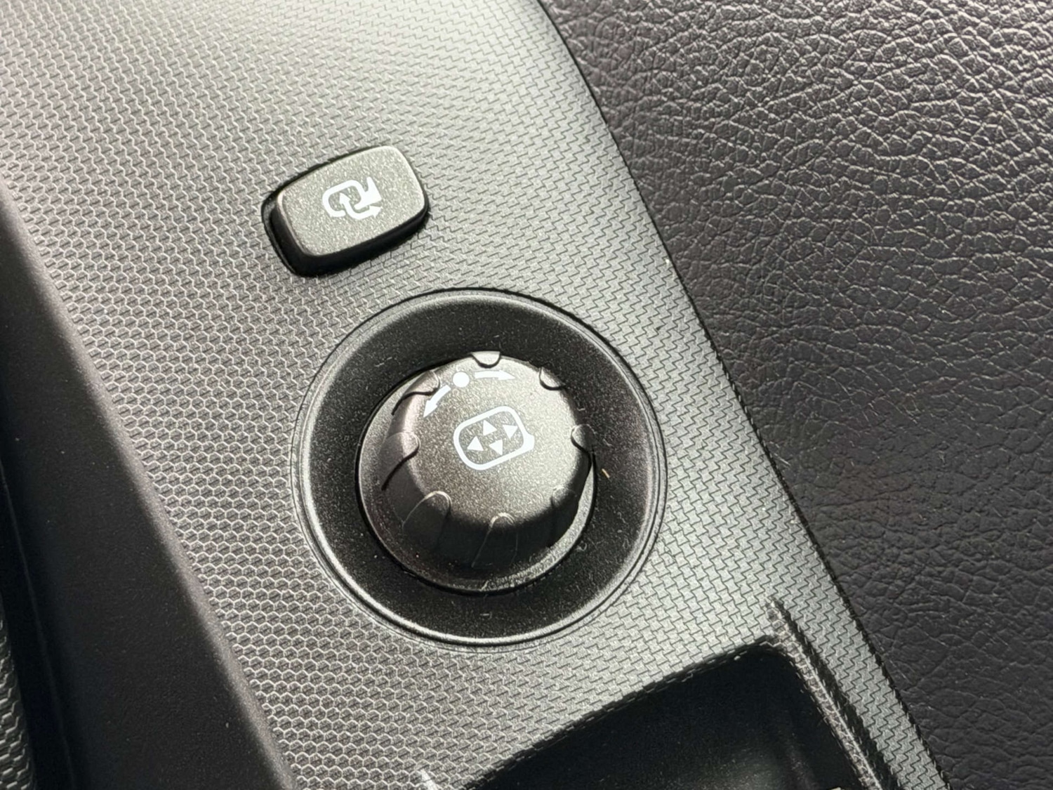 Used Ssangyong Korando 2013 for sale - 77693793: Photo 51