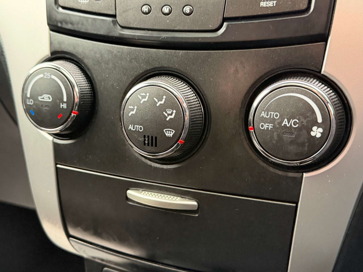 Used Ssangyong Korando 2013 for sale - 77693793: Photo 54