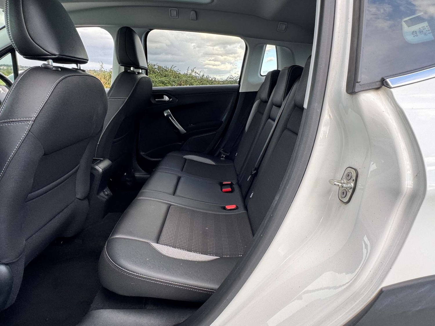 Used Peugeot 2008 2018 for sale - 76117753: Photo 21