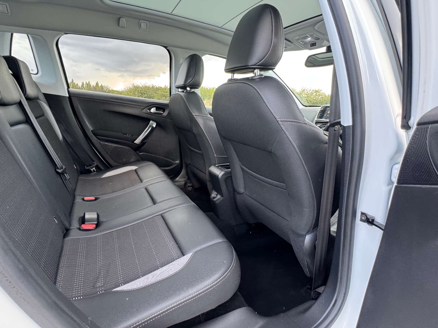 Used Peugeot 2008 2018 for sale - 76117753: Photo 25