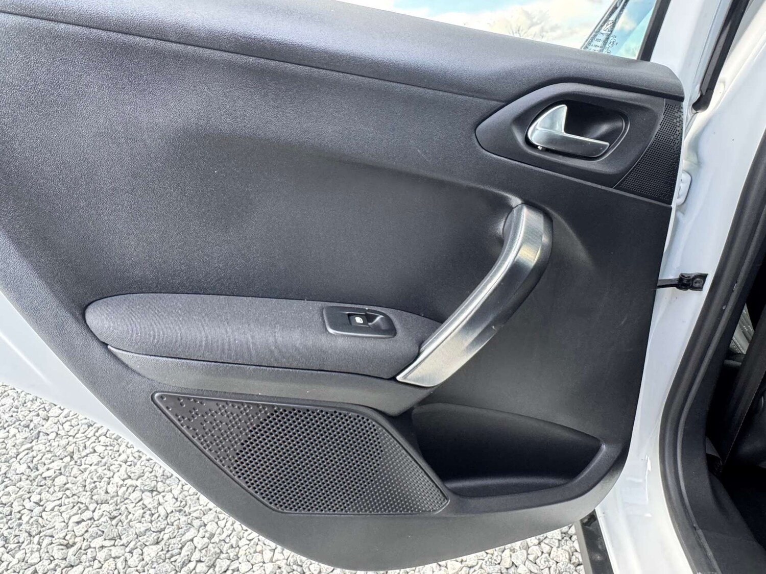 Used Peugeot 2008 2018 for sale - 76117753: Photo 32