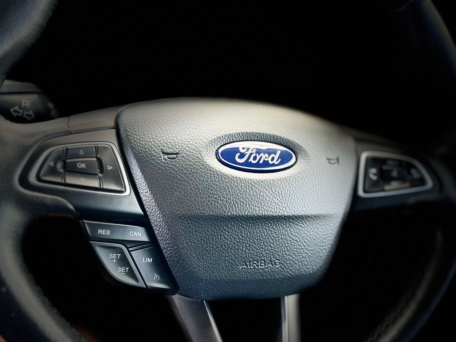 Used Ford Kuga 2017 for sale - 76117785: Photo 27