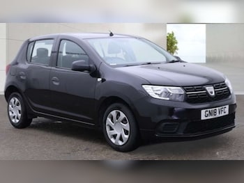 Used Dacia Sandero 2018 for sale - 79527414: Photo