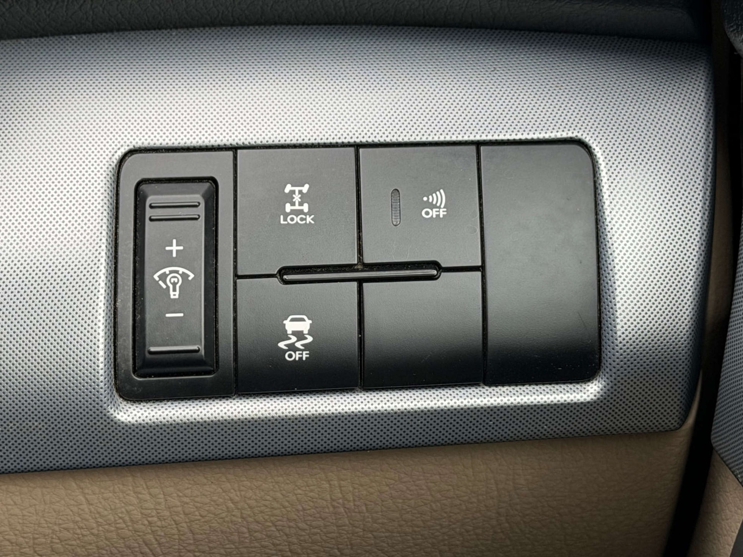 Used Kia Sorento 2013 for sale - 77641688: Photo 64