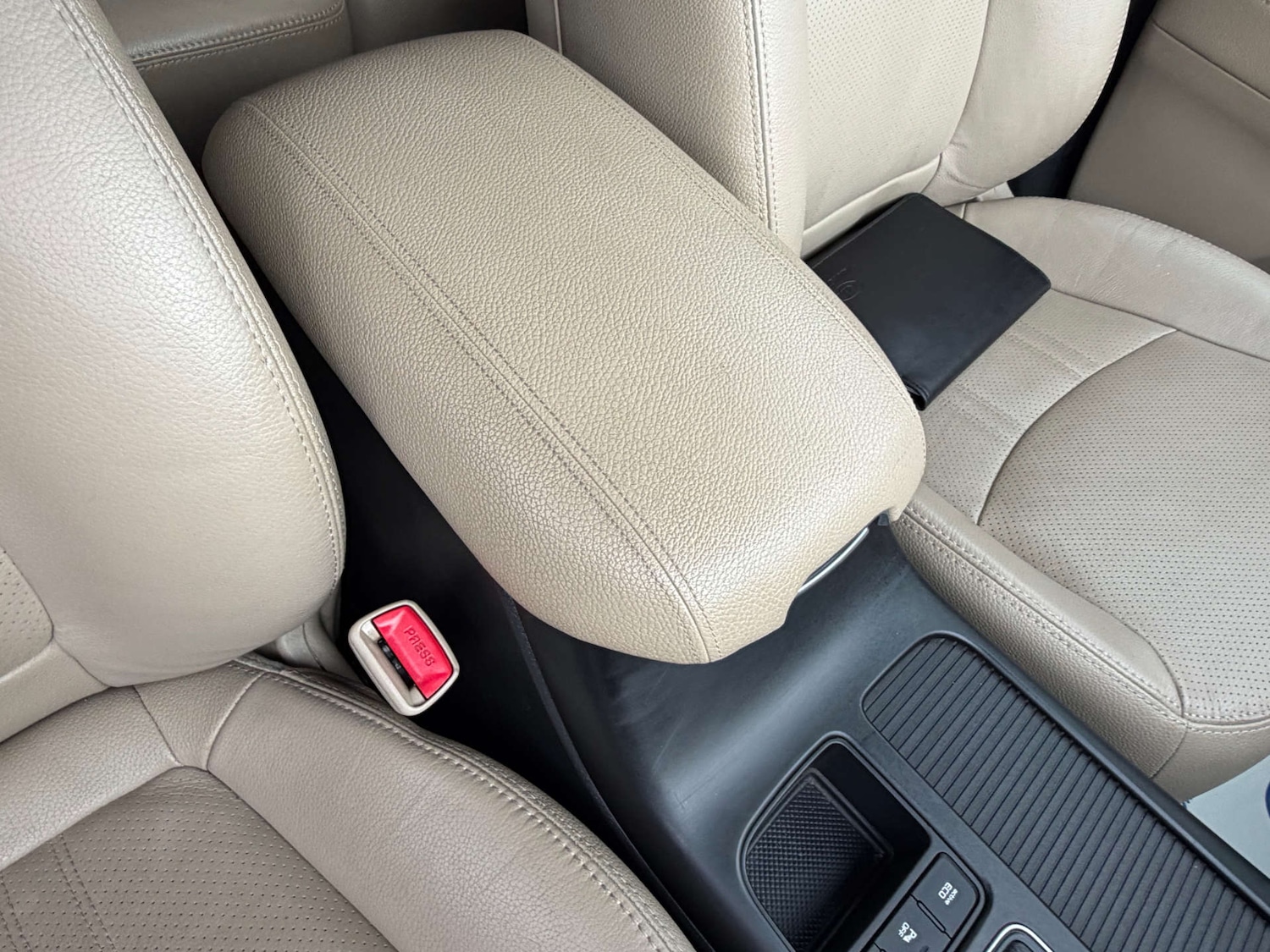 Used Kia Sorento 2013 for sale - 77641688: Photo 75