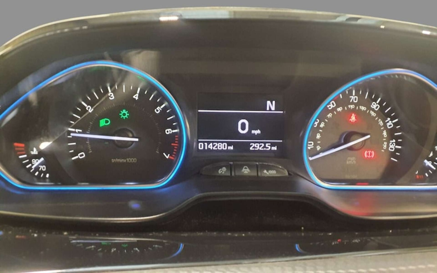 Used Peugeot 2008 2016 for sale - 76556052: Photo 9