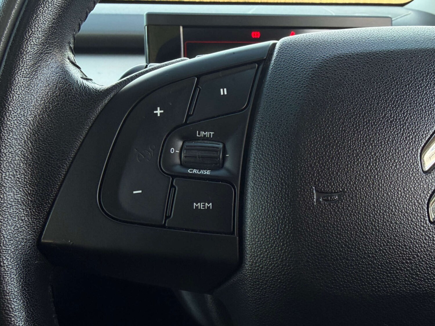 Used Citroen C4 Cactus 2015 for sale - 77641697: Photo 53