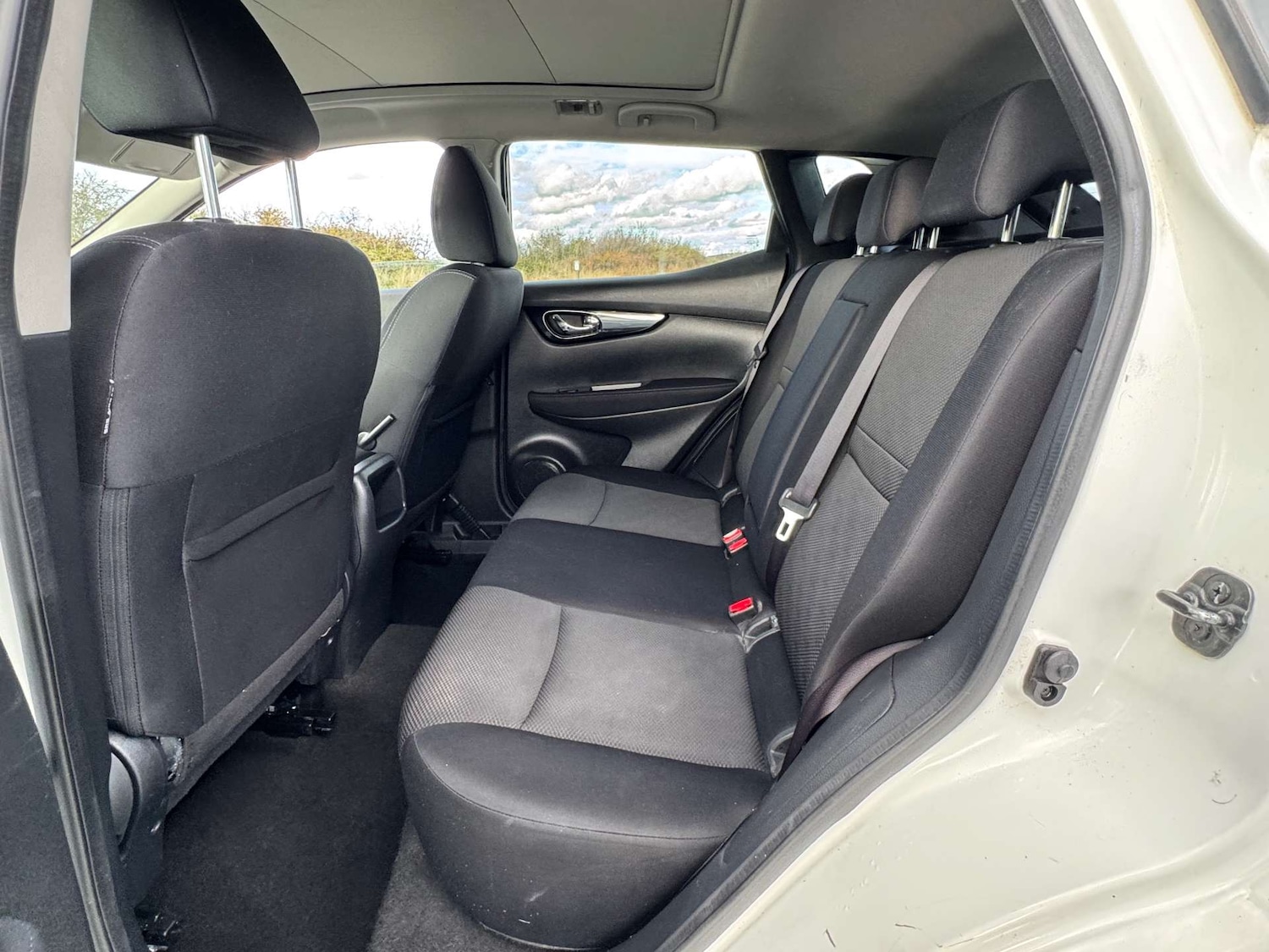 Used Nissan Qashqai 2016 for sale - 76600541: Photo 17