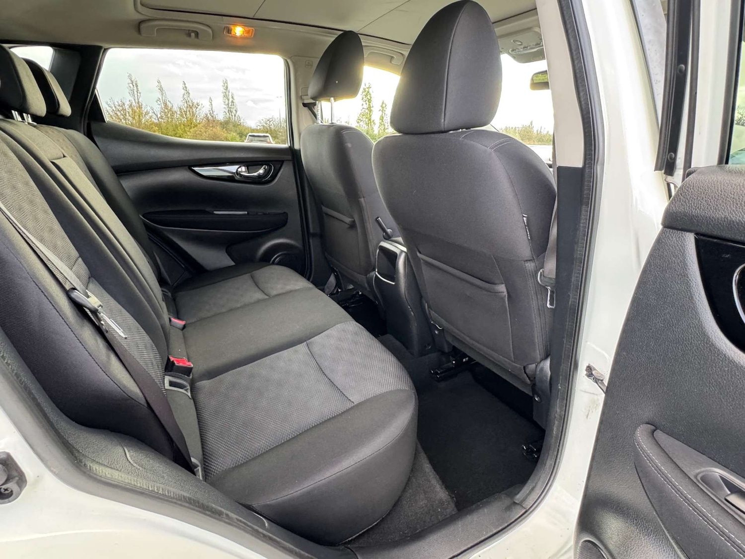 Used Nissan Qashqai 2016 for sale - 76600541: Photo 21