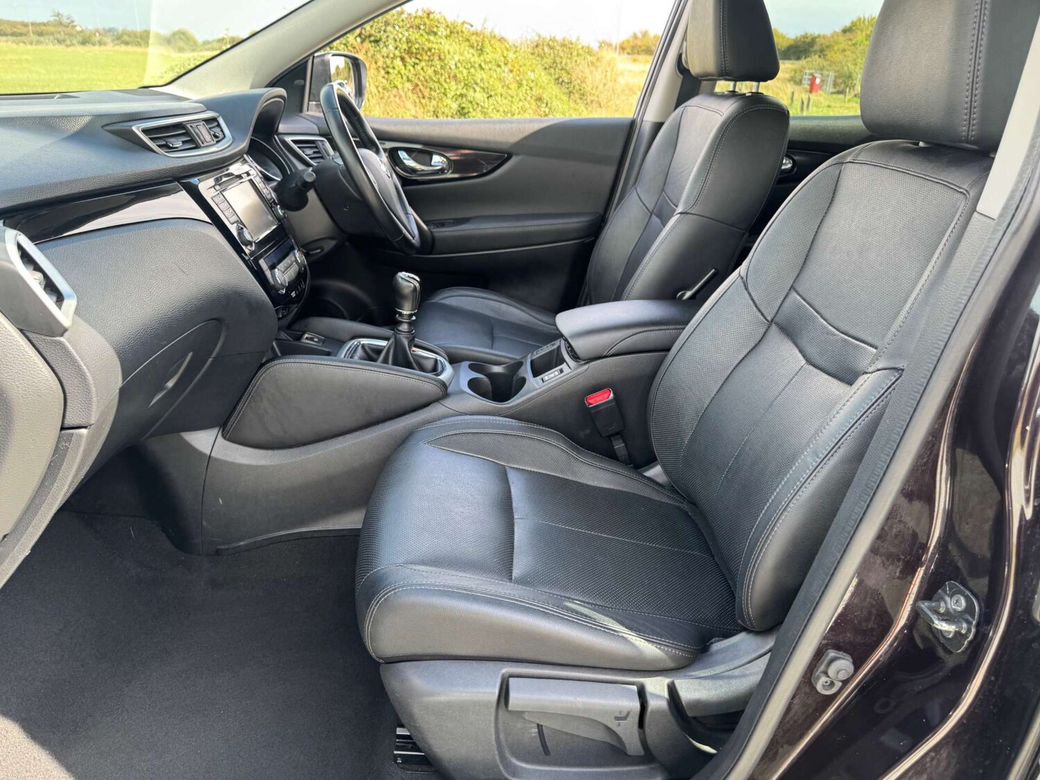 Used Nissan Qashqai 2016 for sale - 76600992: Photo 18