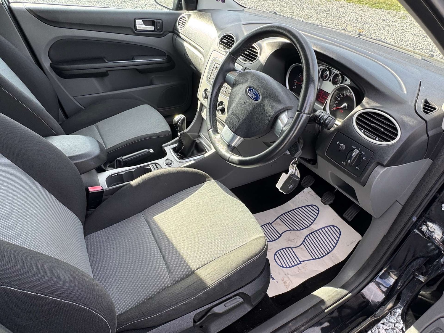 Used Ford Focus 2010 for sale - 76449812: Photo 11