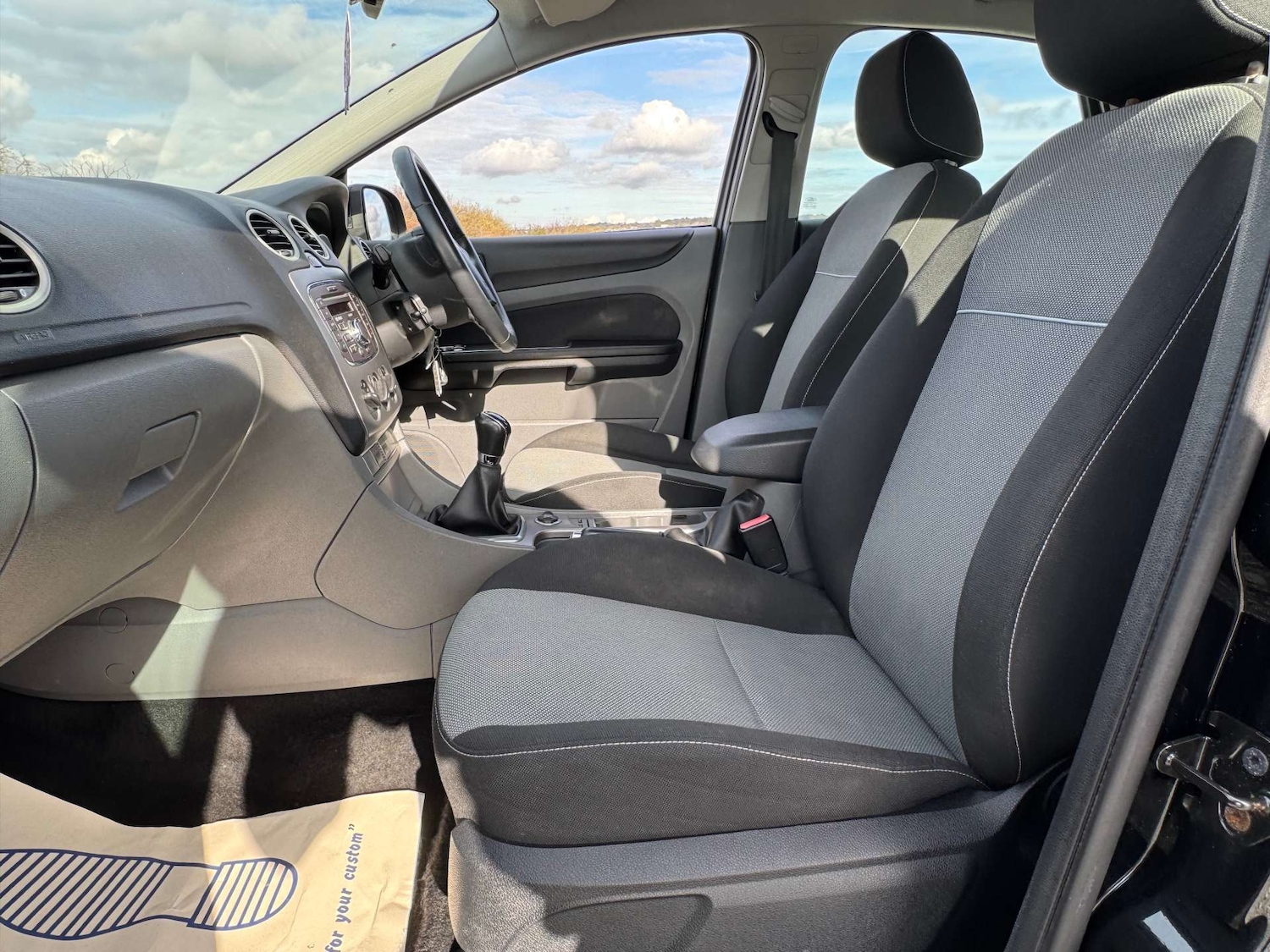 Used Ford Focus 2010 for sale - 76449812: Photo 18