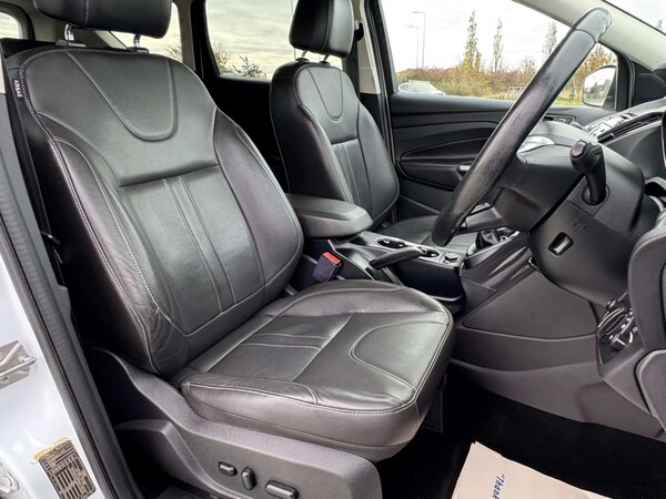 Used Ford Kuga 2014 for sale - 76277856: Photo 15