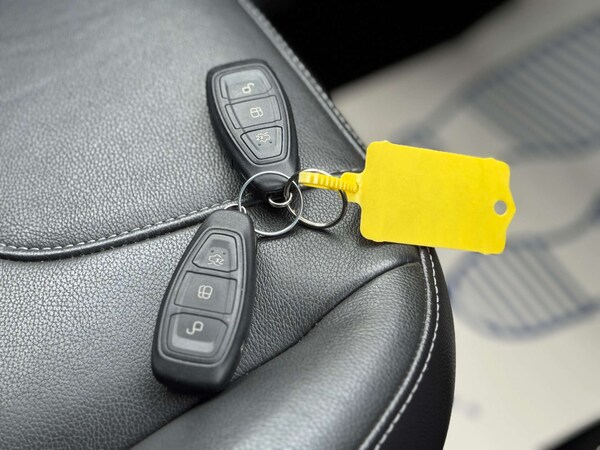 Used Ford Kuga 2014 for sale - 76277856: Photo 37