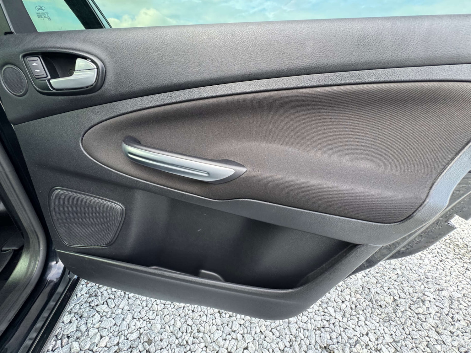 Used Ford S-Max 2009 for sale - 76352606: Photo 34