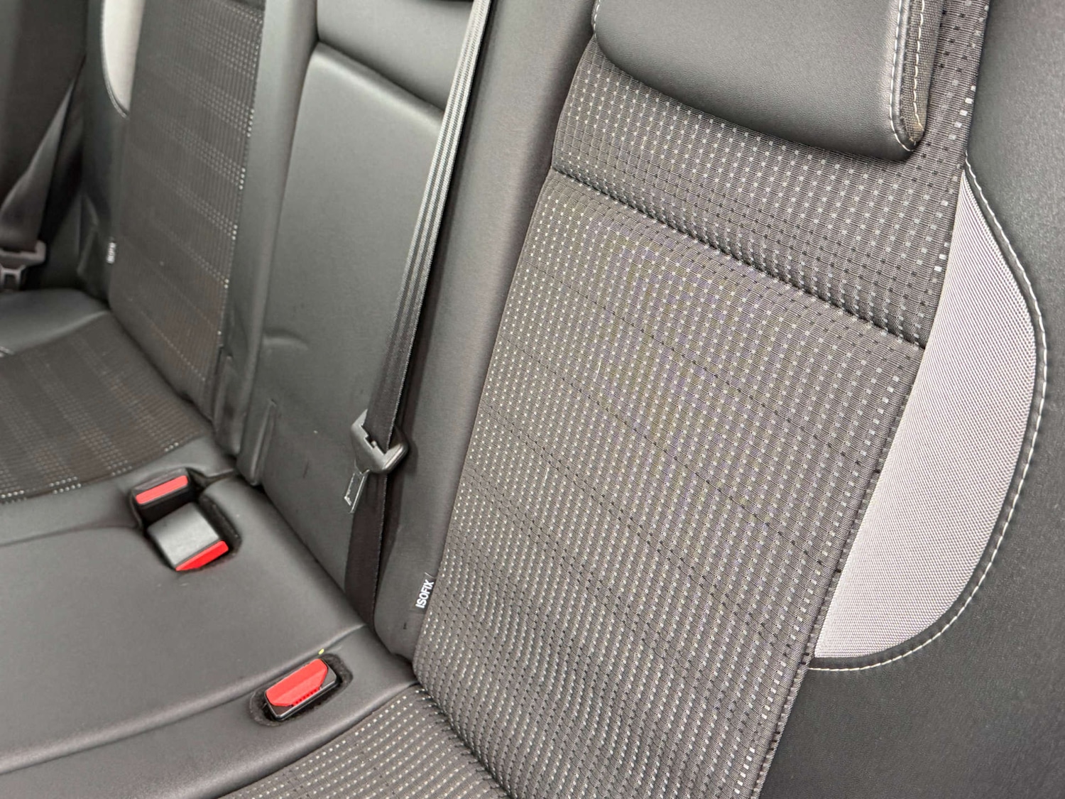 Used Peugeot 2008 2016 for sale - 77641645: Photo 24