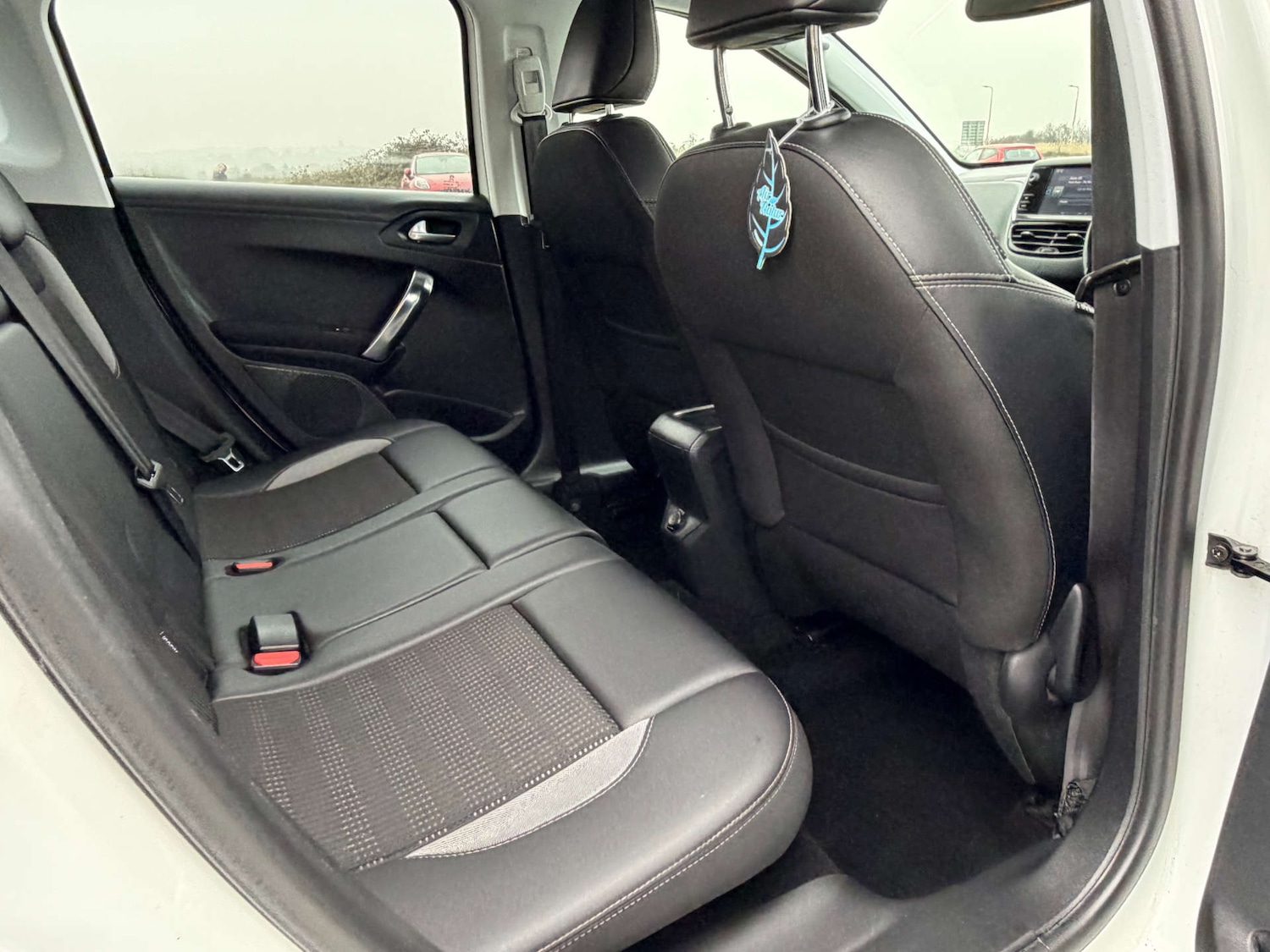 Used Peugeot 2008 2016 for sale - 77641645: Photo 26