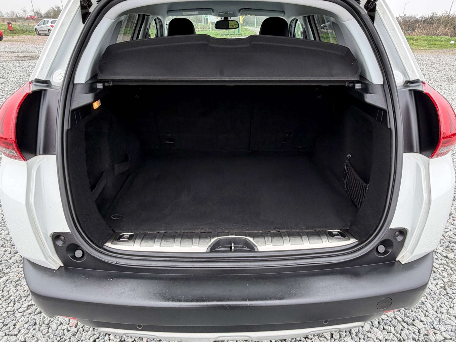 Used Peugeot 2008 2016 for sale - 77641645: Photo 32