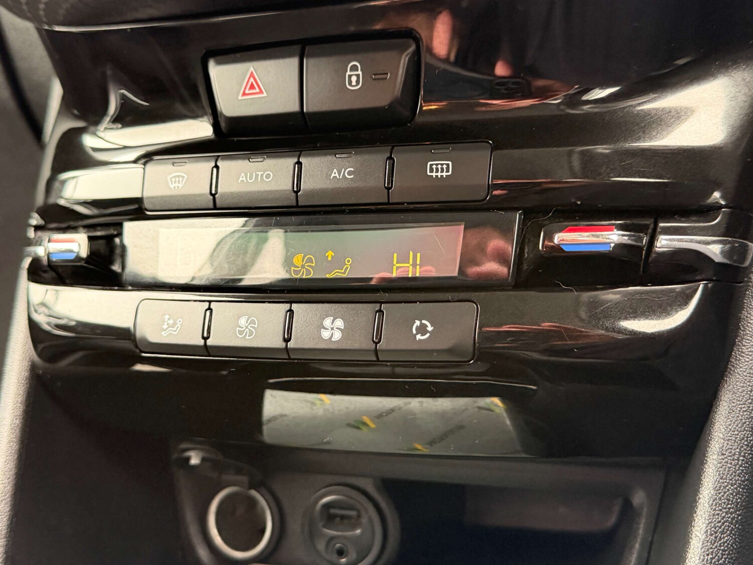 Used Peugeot 2008 2016 for sale - 77641645: Photo 48