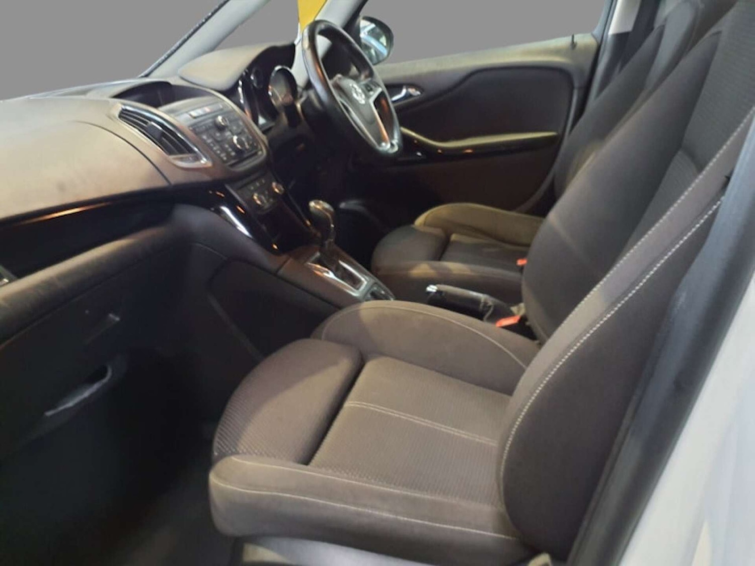 Used Vauxhall Zafira 2016 for sale - 77641679: Photo 5