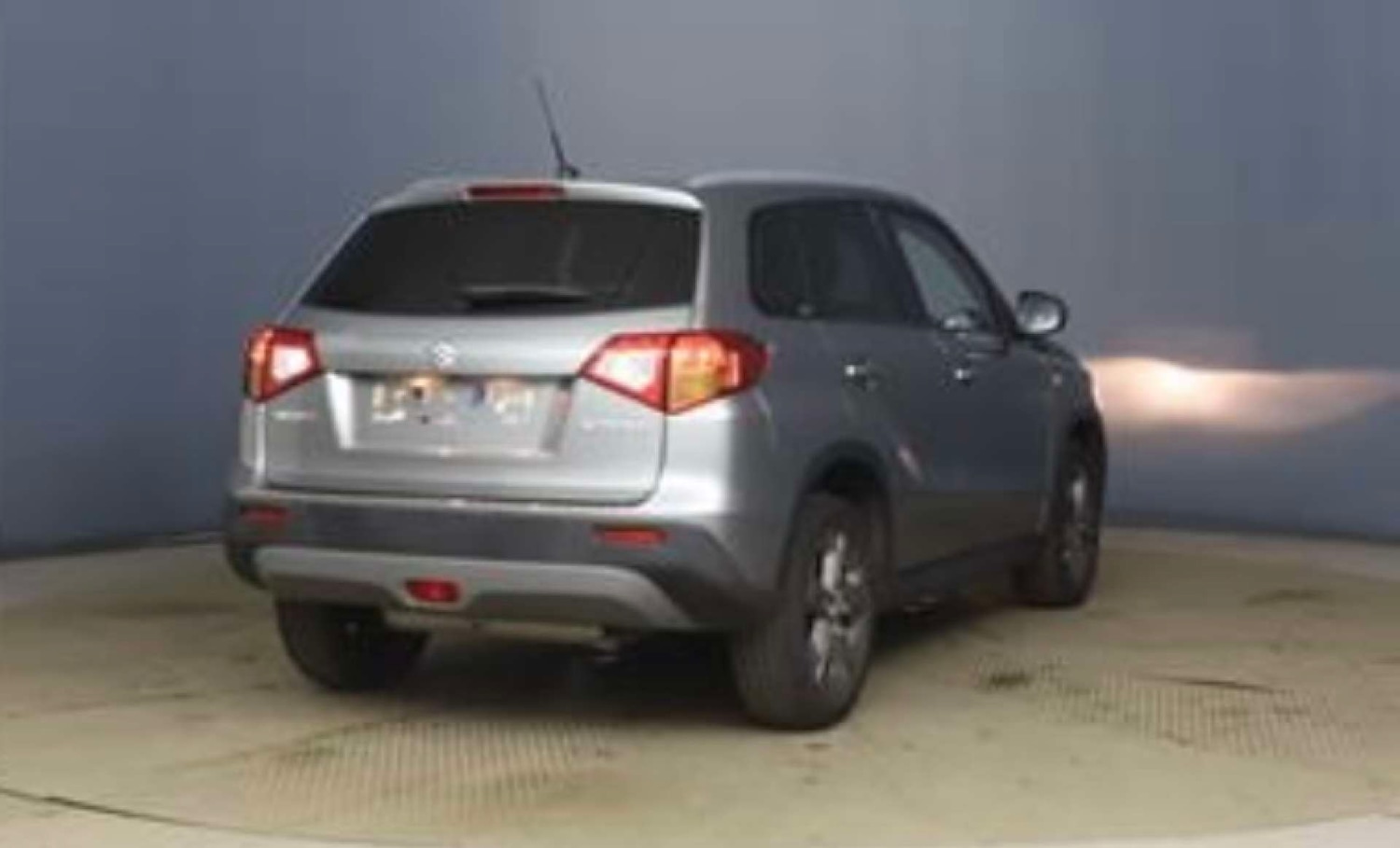 Used Suzuki Vitara 2015 for sale - 76500621: Photo 2