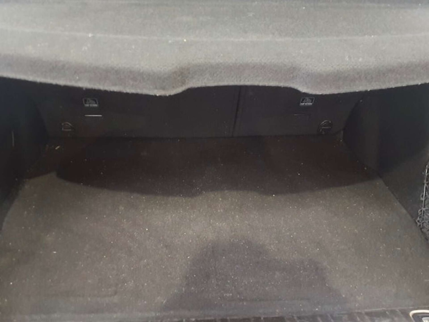 Used Peugeot 2008 2018 for sale - 78020638: Photo 8