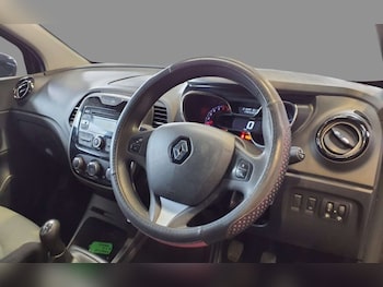 Used Renault Captur 2016 for sale - 78020645: Photo