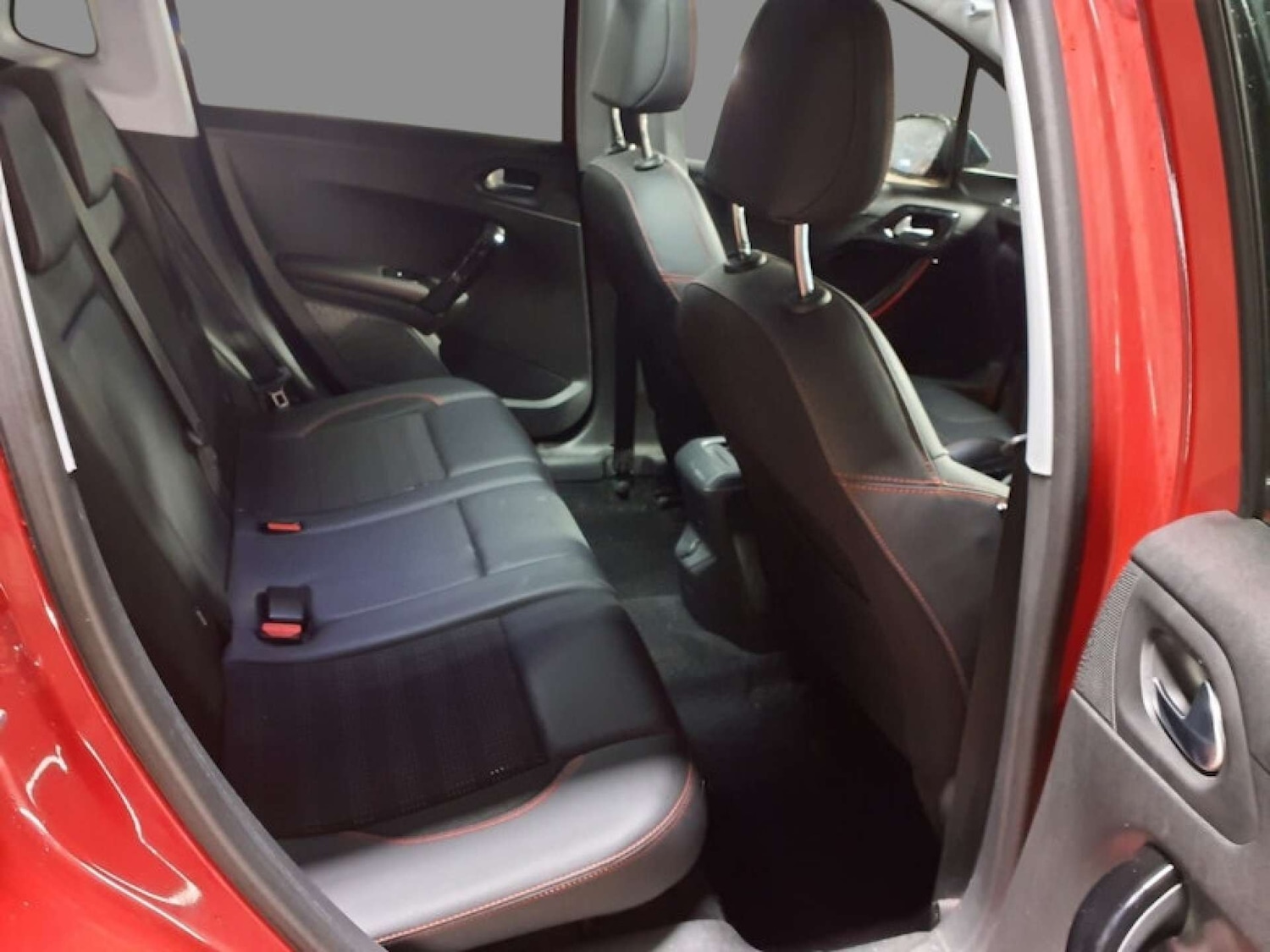 Used Peugeot 2008 2019 for sale - 76618191: Photo 7