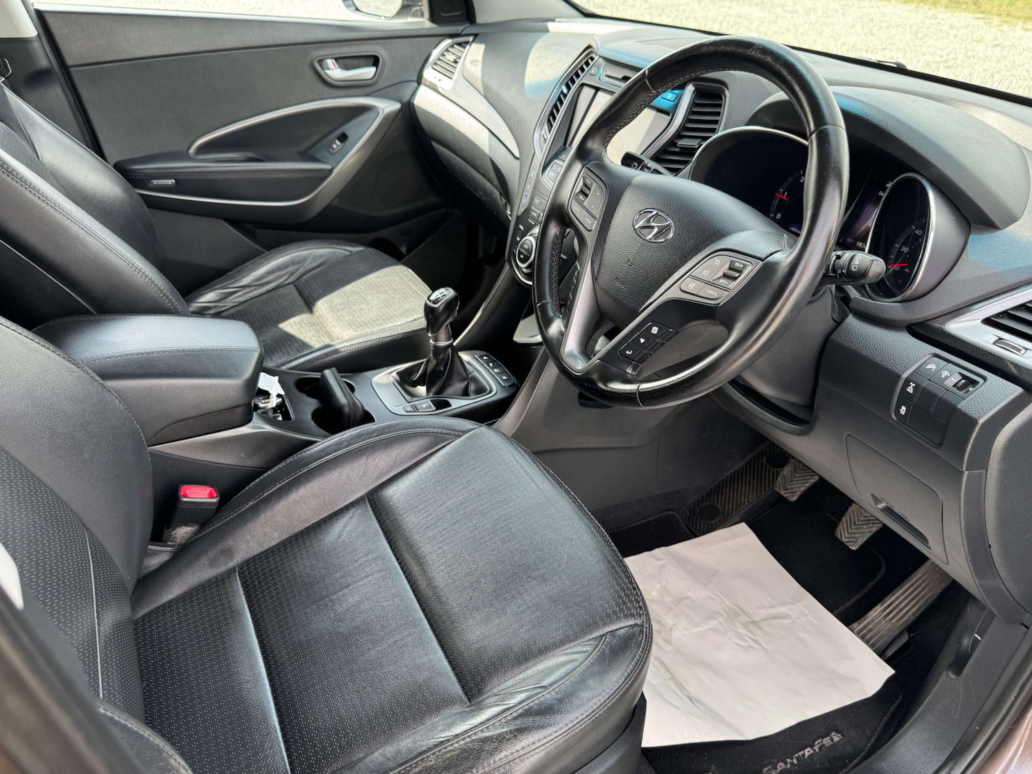 Used Hyundai Santa Fe 2012 for sale - 76117756: Photo 12