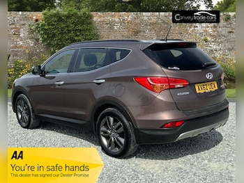 Used Hyundai Santa Fe 2012 for sale - 76117756: Photo 2