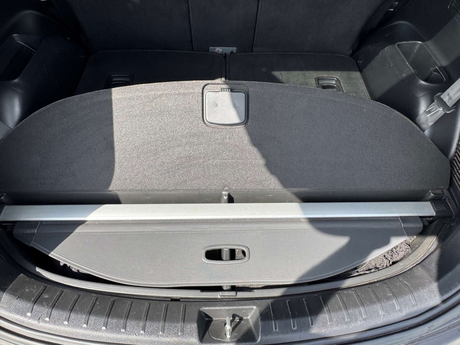 Used Hyundai Santa Fe 2012 for sale - 76117756: Photo 33