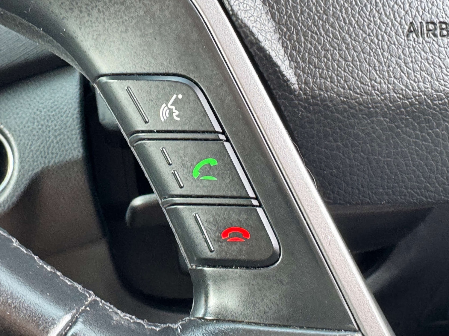 Used Hyundai Santa Fe 2012 for sale - 76117756: Photo 46