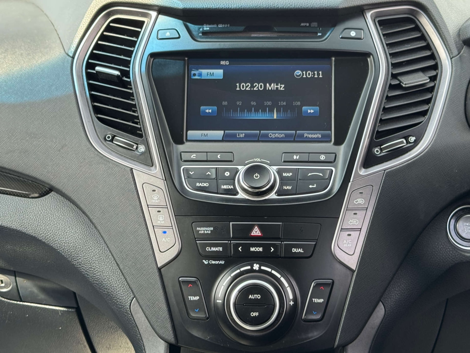 Used Hyundai Santa Fe 2012 for sale - 76117756: Photo 49