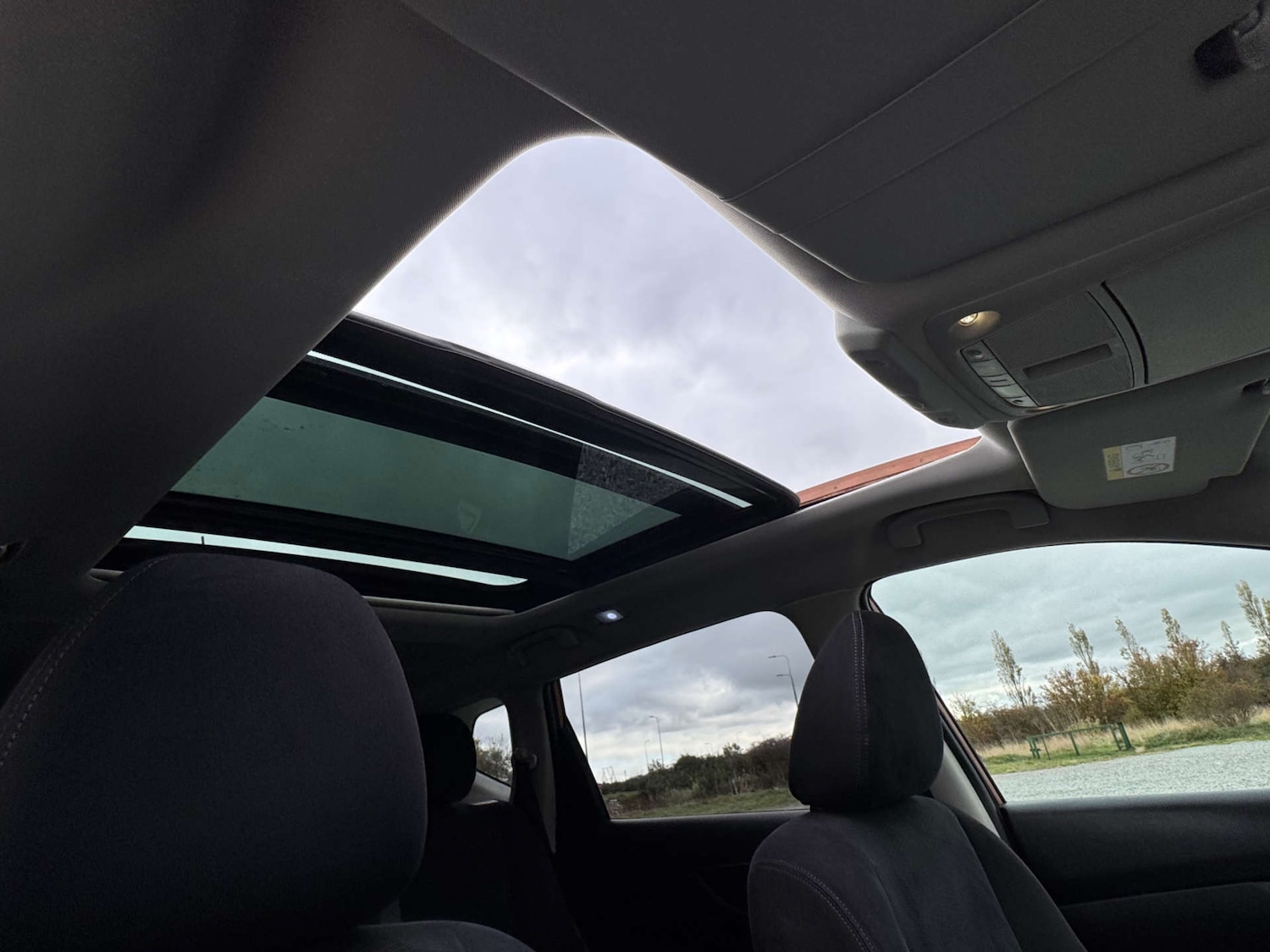 Used Nissan X-Trail 2016 for sale - 76600563: Photo 28