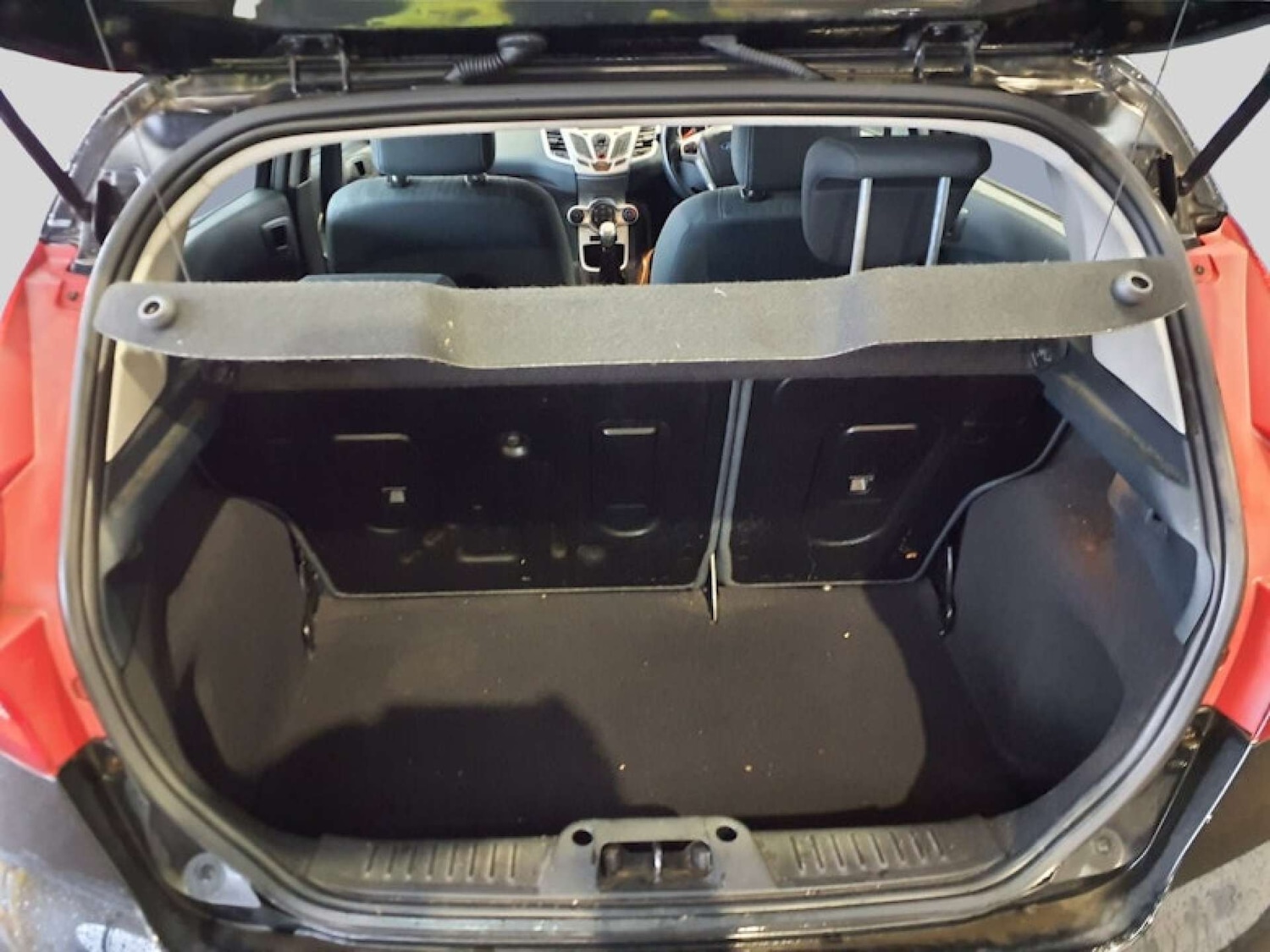 Used Ford Fiesta 2010 for sale - 77641711: Photo 6