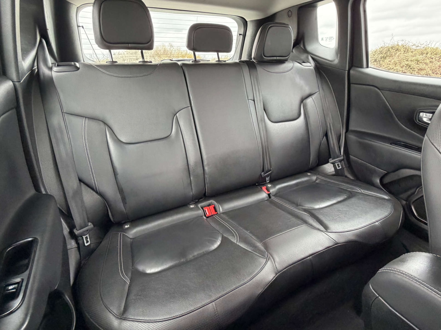 Used Jeep Renegade 2019 for sale - 78011968: Photo 31